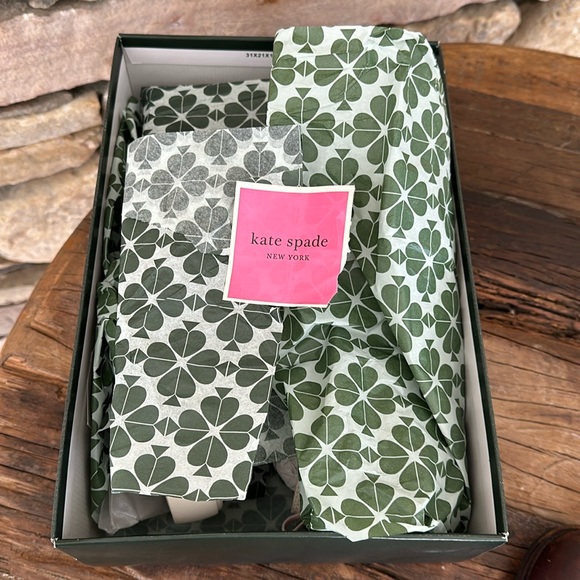 NWT Kate Spade Kaia sneakers in box - Picture 12 of 16